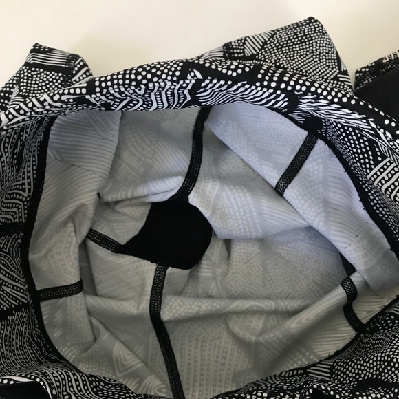 Lululemon Dottie Tribe Pace Rival Crop - Picture 6 of 7